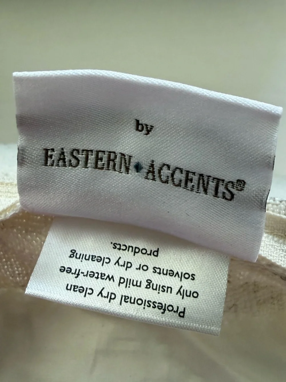 New! BARCLAY BUTERA Eastern Accents Cabo Textured Silk Decorative Pillow 20x20